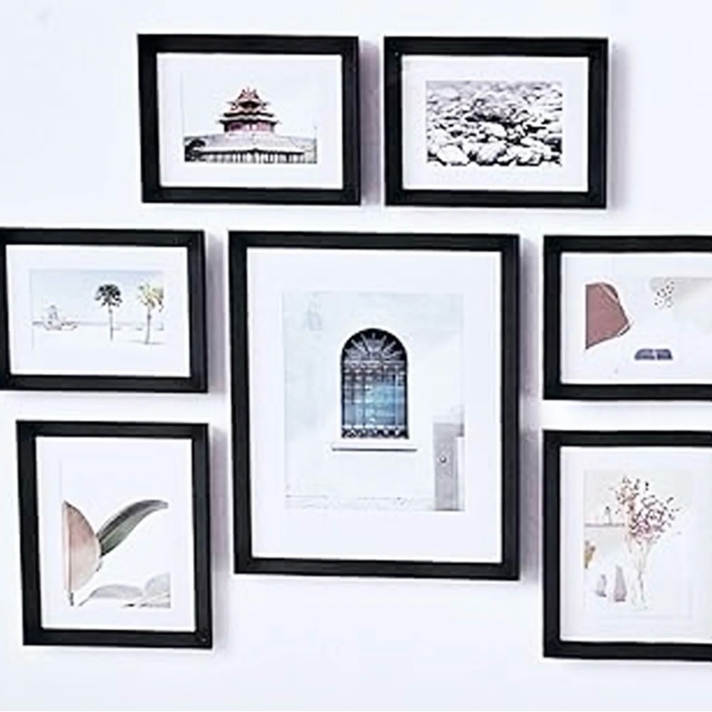 Umbra Gallery Photo Frames 7 Piece - Aged Walnut.